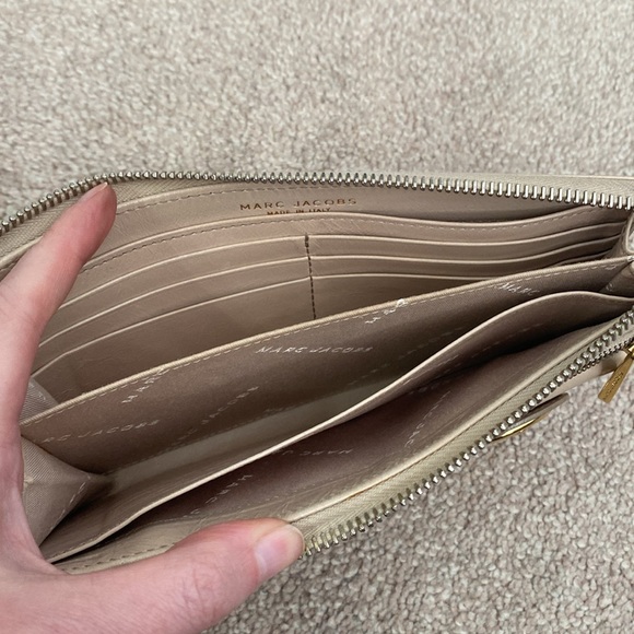 Marc Jacobs Wallet - Picture 12 of 13